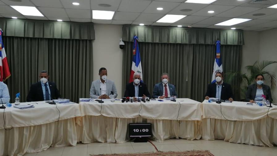 Senado entrevistará hoy a los tres postulados a defensor del pueblo