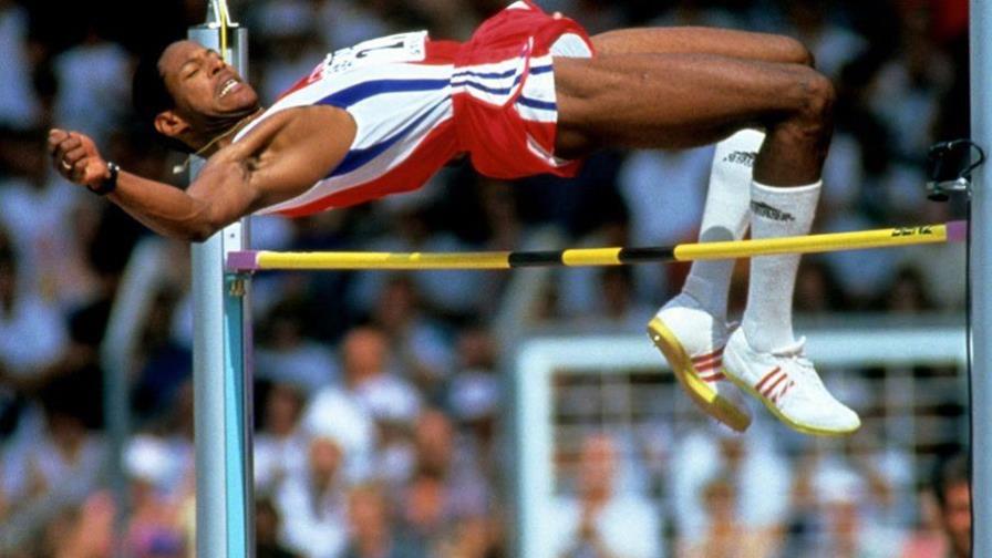 Jóvenes gigantes siguen los pasos de Javier Sotomayor en Cuba