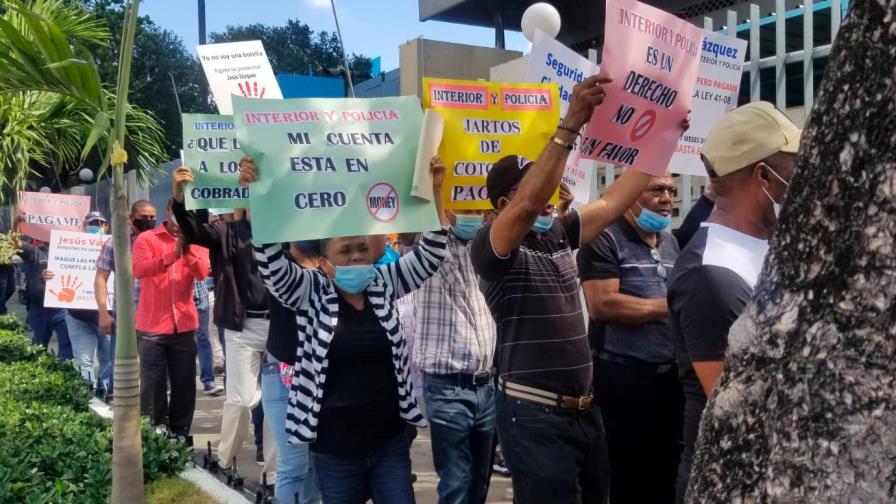 Denuncian Ministerio de Interior y Policía no ha cumplido su compromiso de pagar a empleados cancelados 
