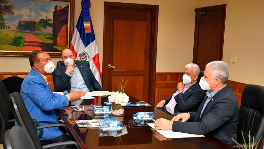 Senadores analizan proyecto de ley sobre gestión de ciberseguridad Senadores analizan proyecto de ley sobre gestión de ciberseguridad