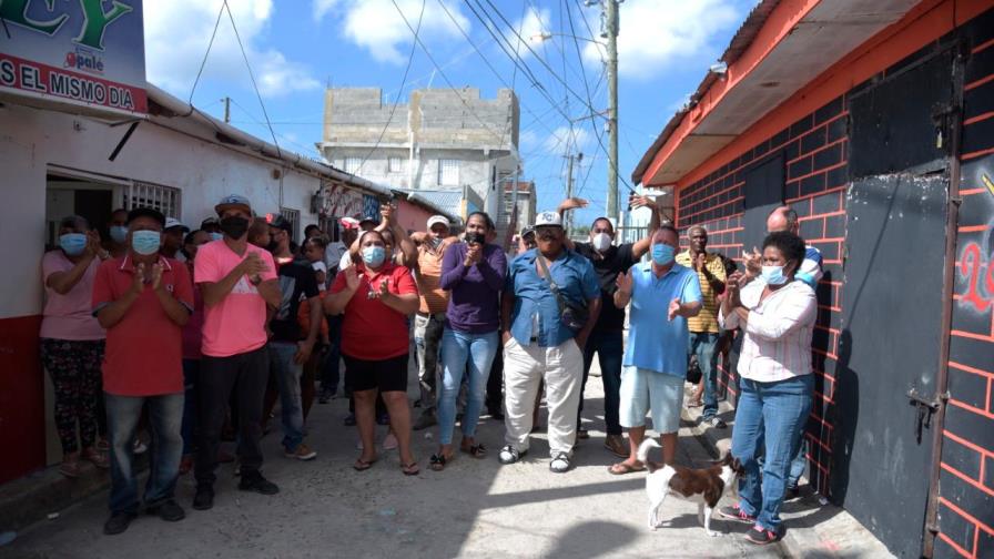 En Santiago ponen música de 10 de la noche a 6 de la mañana y no dejan dormir