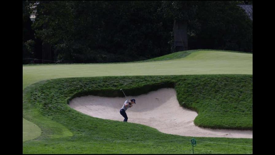 Un club de golf irlandés admite a mujeres por primera vez en 127 años