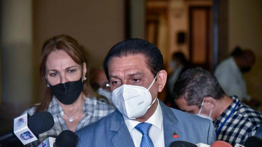 En medio del rebrote de COVID-19 el Gobierno sale a las calles a vacunar