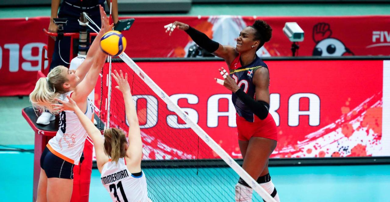 Brayelin Martínez tuvo 16 puntos en el partido que las Reinas del Caribe barrieron a Corea del Sur en la Liga de Naciones que se juega en Italia. (Fuente externa)