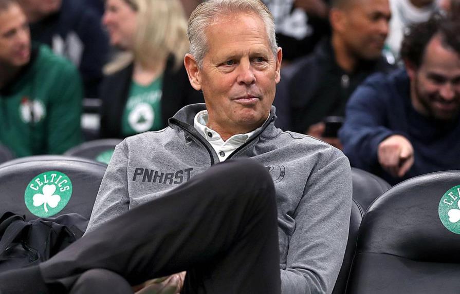 Brad Stevens toma el relevo de Ainge en la dirección deportiva de los Celtics