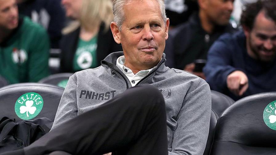 Brad Stevens toma el relevo de Ainge en la dirección deportiva de los Celtics Brad Stevens toma el relevo de Ainge en la dirección deportiva de los Celtics