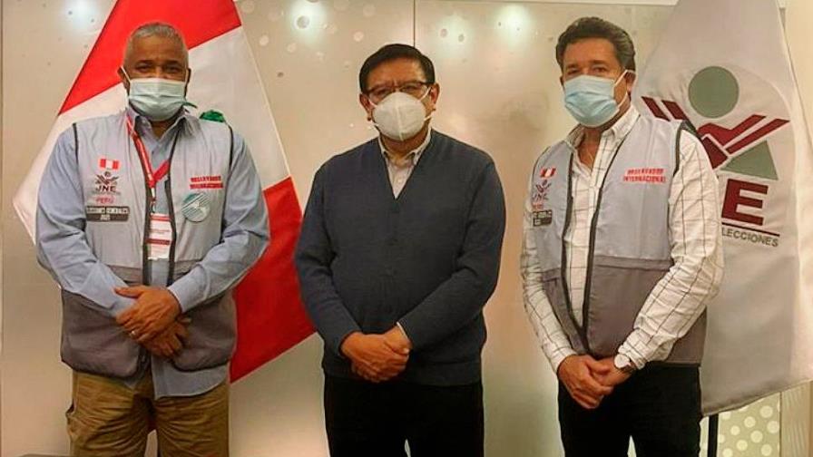 Presidente del TSE participó como jefe de misión de observadores internacionales en elecciones Perú