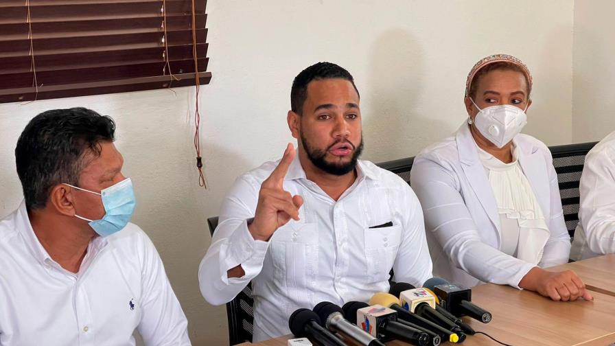 Regidores de Higüey sancionarán a su colega Leonte Torres tras declaraciones