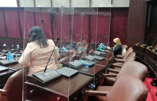 Cámara de Diputados prueba sistema de “aislamiento” en seis curules