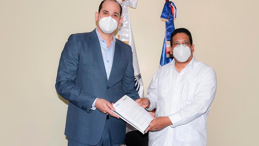 Promese/Cal propone crear excepción para acelerar compra de medicamentos y otros insumos en casos de emergencia sanitaria Promese/Cal propone crear excepción para acelerar compra de medicamentos y otros insumos en casos de emergencia sanitaria