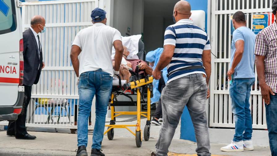 Autoridades sanitarias reportan 11 muertes por COVID-19 y 723 nuevos casos Autoridades sanitarias reportan 11 muertes por COVID-19 y 723 nuevos casos