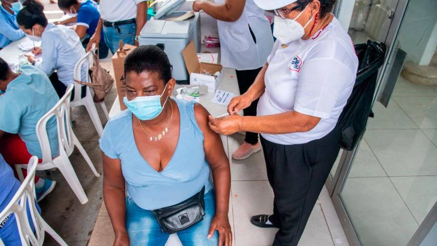 Más de 2 mil personas fueron inoculadas en cuatro días en Sabana Grande de Boya Más de 2 mil personas fueron inoculadas en cuatro días en Sabana Grande de Boya