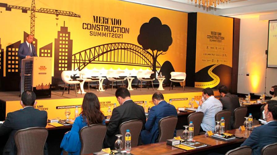 Ministro Obras Públicas asegura gobierno invierte RD$ 60 mil millones en sector construcción Ministro Obras Públicas asegura gobierno invierte RD$ 60 mil millones en sector construcción