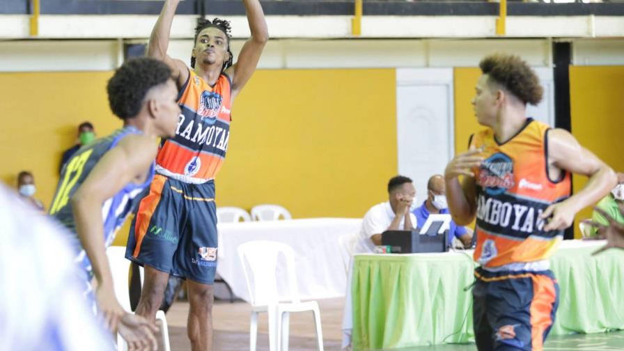 Calero y Framboyán triunfan en inicio del torneo de baloncesto superior Santo Domingo Este Calero y Framboyán triunfan en inicio del torneo de baloncesto superior Santo Domingo Este