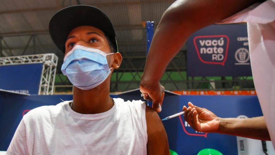 Centros de vacunación del Distrito Nacional registran descenso en asistencia de personas Centros de vacunación del Distrito Nacional registran descenso en asistencia de personas