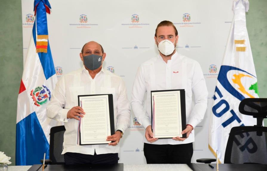 INDEX e INFOTEP firman acuerdo para capacitar la diáspora dominicana