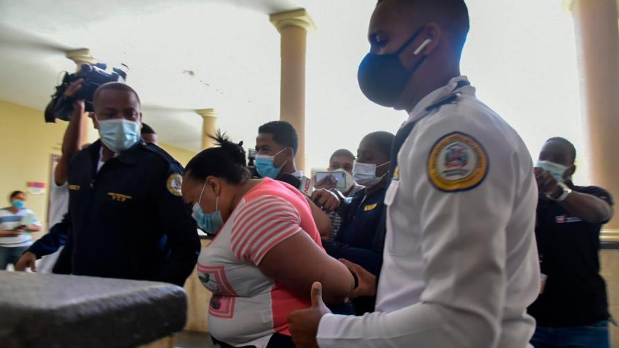 Padres del menor que habría muerto por una golpiza de madrastra no acudieron a la audiencia Padres del menor que habría muerto por una golpiza de madrastra no acudieron a la audiencia