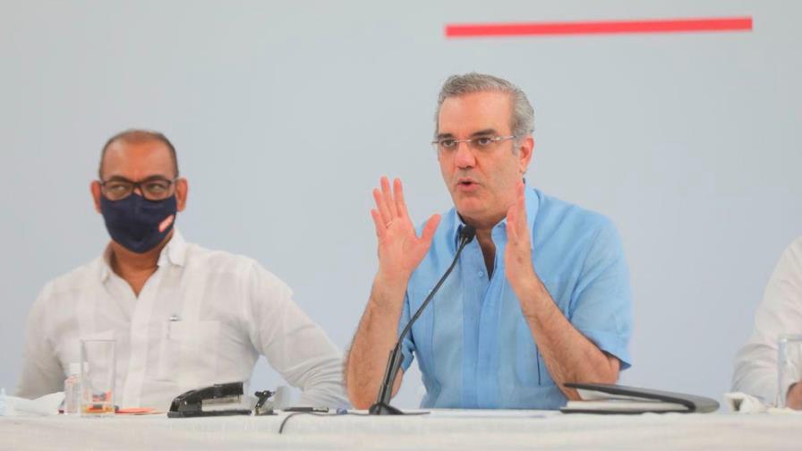 Abinader anuncia construcción de red de hospitales en María Trinidad Sánchez Abinader anuncia construcción de red de hospitales en María Trinidad Sánchez