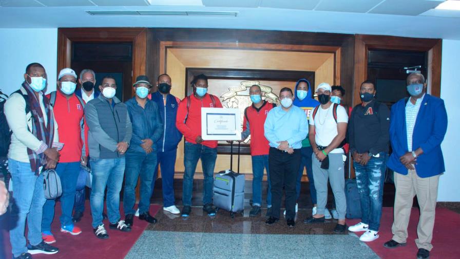 Llegó el equipo de béisbol dominicano que clasificó a Tokio 2020 Llegó el equipo de béisbol dominicano que clasificó a Tokio 2020