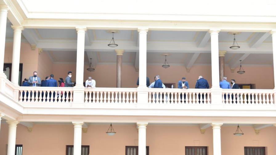 Gabinete de Salud socializa la tercera dosis con sociedades médicas