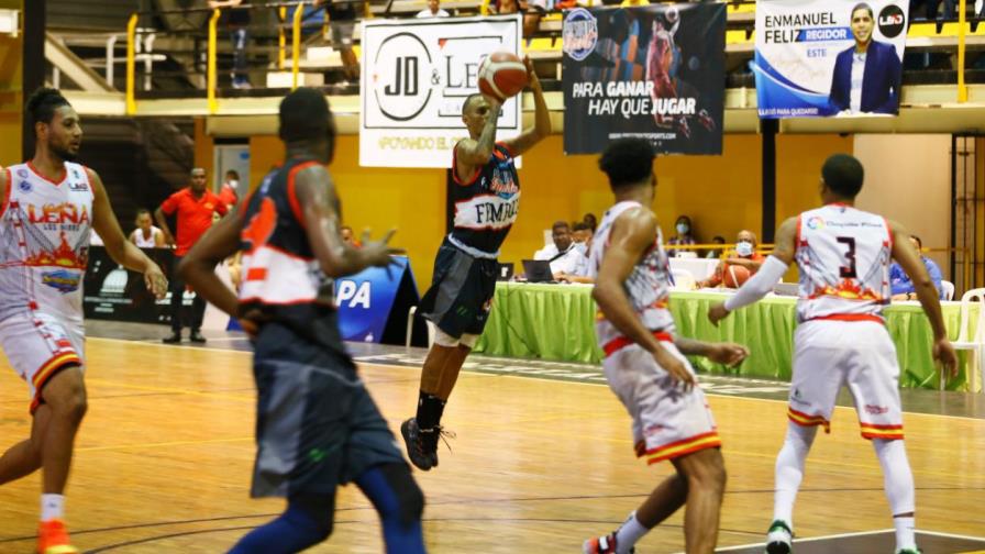 Eugenio y Framboyán batallan por el primer lugar en el  torneo Básquet de Santo Domingo Este