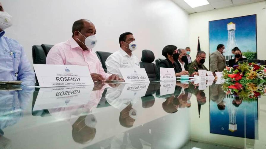 Liga Municipal encabeza logística para vacunación en Montecristi