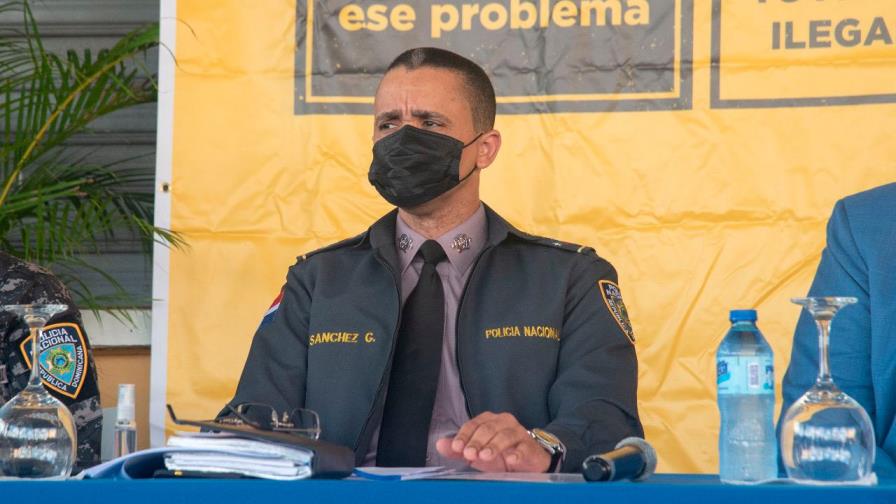 Investigan dotación policial de San Francisco de Macorís por muertes de tres personas durante fiesta clandestina