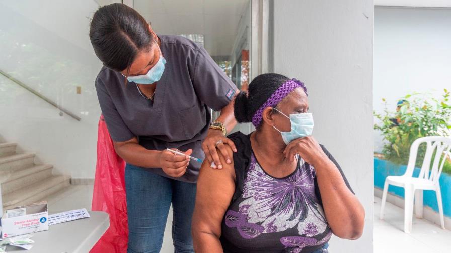 Vacuna de Pfizer la más solicitada por las personas en el Hospital Santo Socorro Vacuna de Pfizer la más solicitada por las personas en el Hospital Santo Socorro