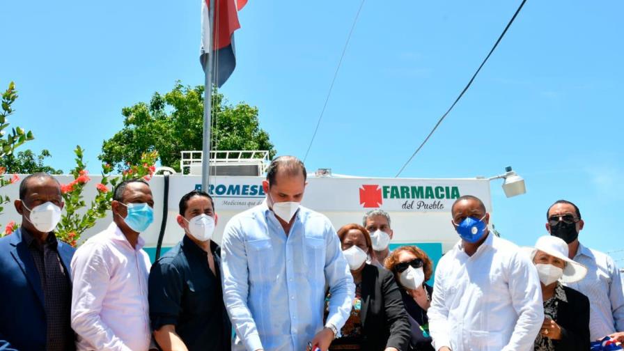 Inauguran cuatro Farmacias del Pueblo en Barahona y Bahoruco
