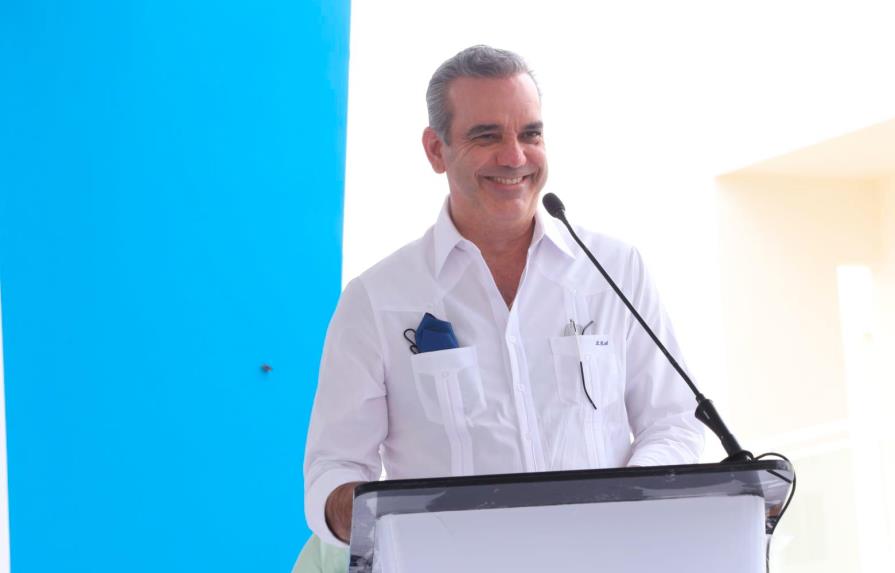 Presidente Luis Abinader anuncia  La Altagracia será la primera con apertura total  por cantidad de vacunados 