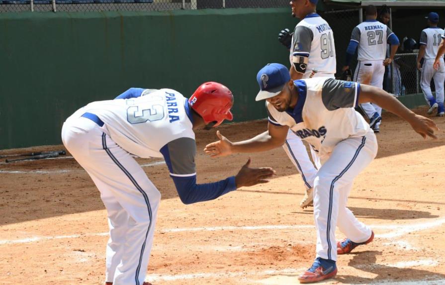 Prados del Cachón, Farmacéuticos y Bad Boys ganan en Festival de equipos de softbol