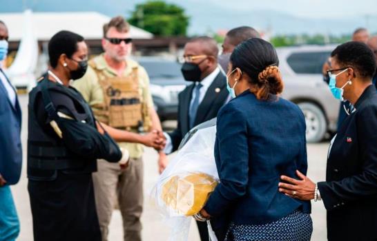 Primeras imágenes del regreso de la viuda del presidente Jovenel Moise a Haití