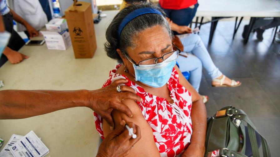Junta de Vecinos del Rosal realiza campaña de motivación para jornadas de vacunación 