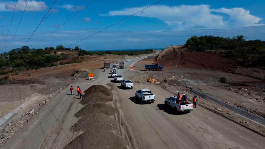 Obras Públicas: circunvalación de Baní está a un 55 % de construcción