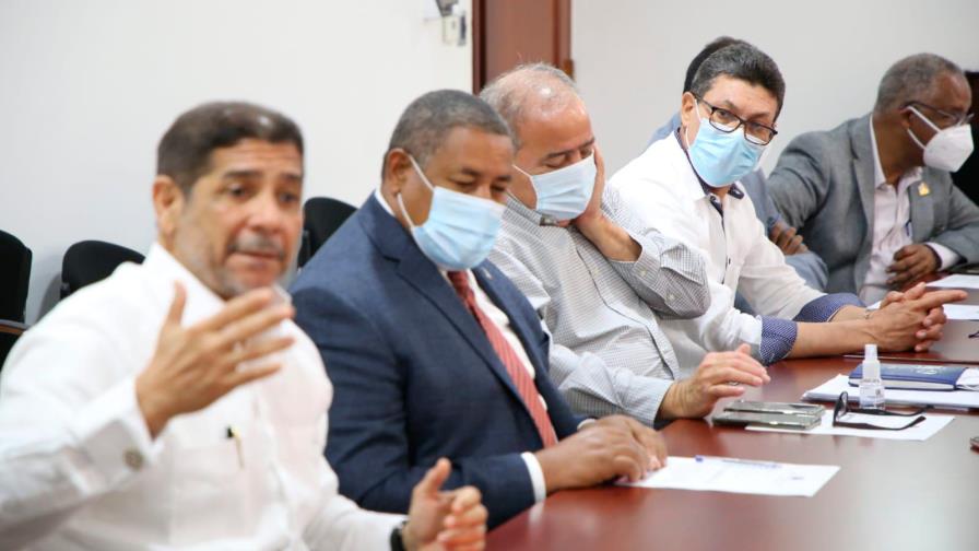 Ministro Agricultura solicita a diputados la aprobación de contrato por 50 millones de dólares Ministro Agricultura solicita a diputados la aprobación de contrato por 50 millones de dólares