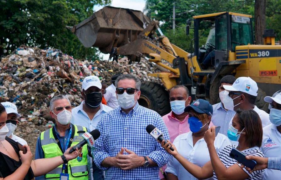 Neney afirma Gobierno y Alcaldía declaran “guerra sin cuartel a la basura” en SDE