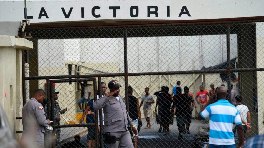 Denuncian que más de 2,000 reclusos que cumplieron condena no han sido liberados 