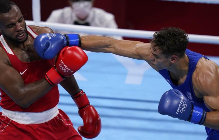 Boxeador marroquí intenta morder a un rival en Tokio