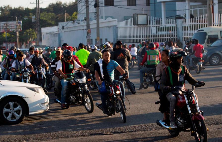 Autoridades entregarán motocicletas retenidas en el Canódromo de Santo Domingo