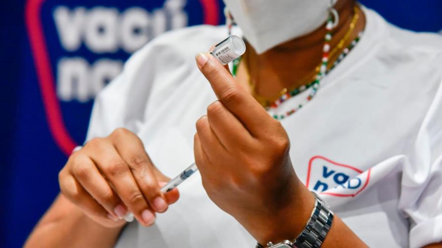 OMS pide moratoria de dosis de refuerzo de vacuna anticovid-19 hasta finales de septiembre