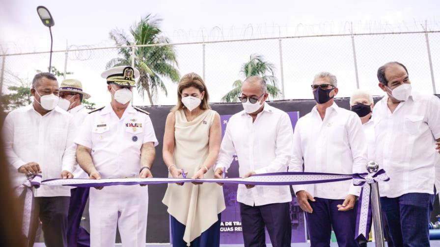 Vicepresidenta Raquel Peña resalta aportes del Club Náutico de Santo Domingo