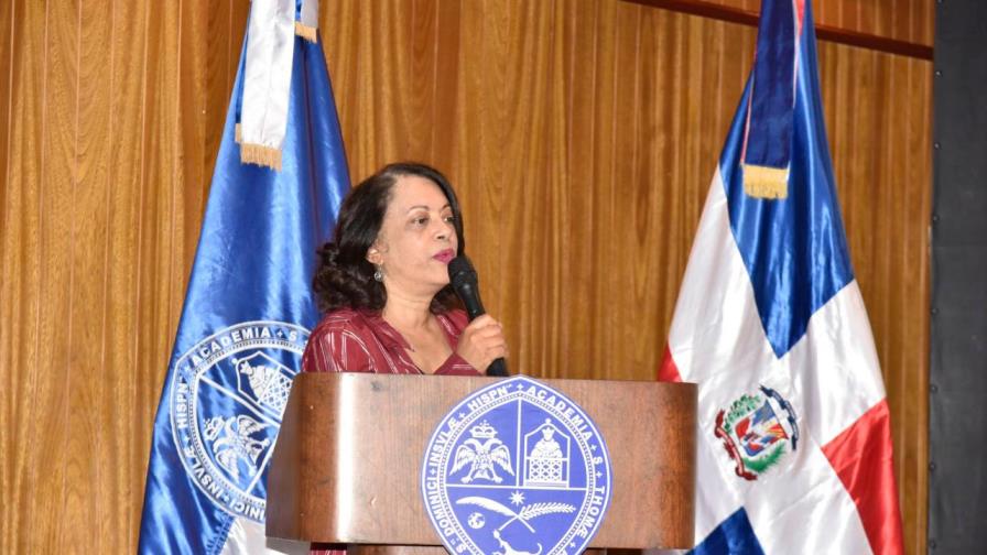 Ministerio de Educación realiza encuentro regional de escritores y profesores de literatura