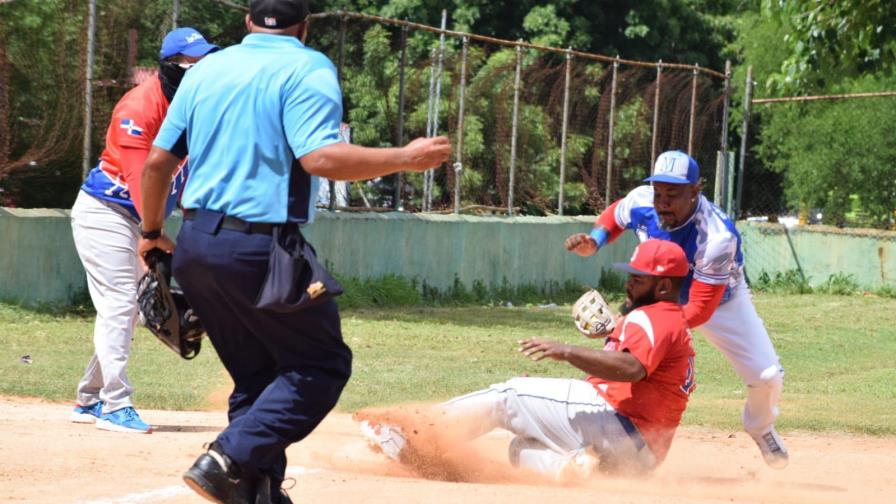 Gobernaos, Morel, Villa Juana y Seguros Patria, avanzan a final en clásico de softbol