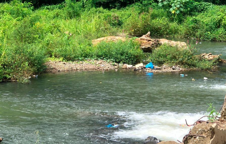 Contaminación de río afecta a los moradores de Villa Nené en El Seibo