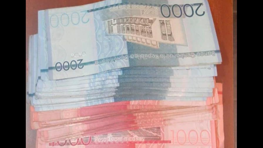 Lavador de autos es acusado de robarse 168,000 pesos de un vehículo en SPM