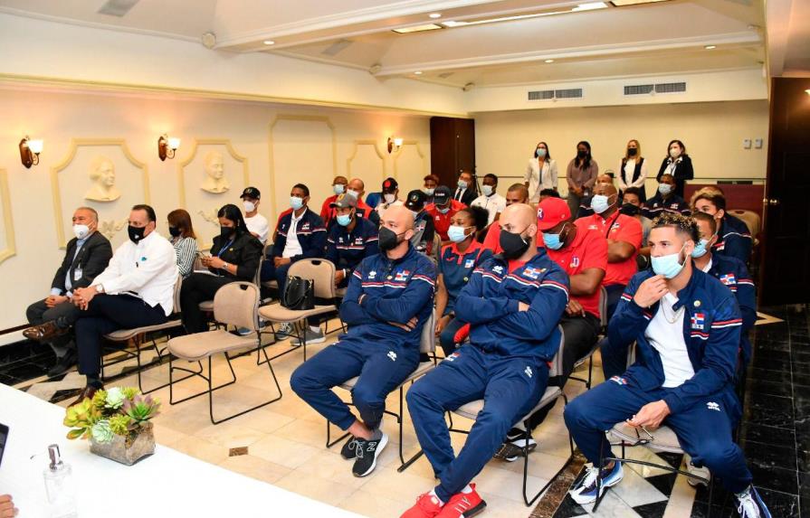 Presidencia inscribe a 32 atletas y 14 entrenadores olímpicos en plan de viviendas “Familia Feliz”