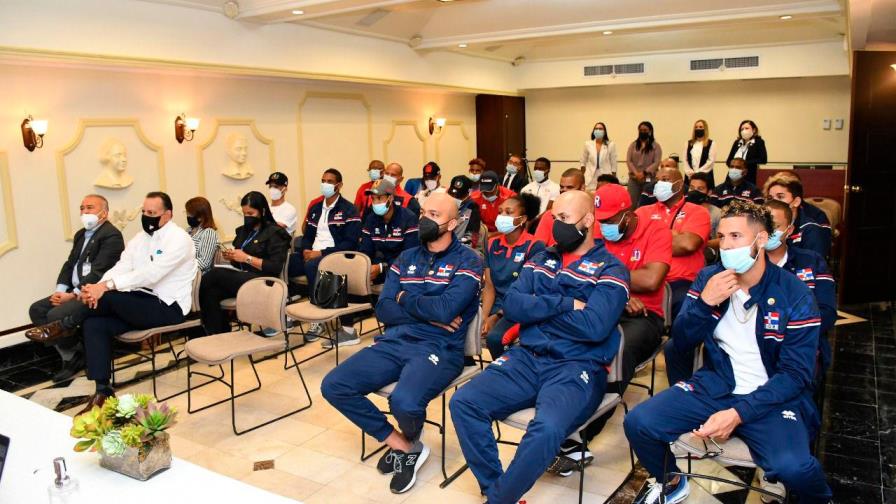 Presidencia inscribe a 32 atletas y 14 entrenadores olímpicos en plan de viviendas “Familia Feliz”