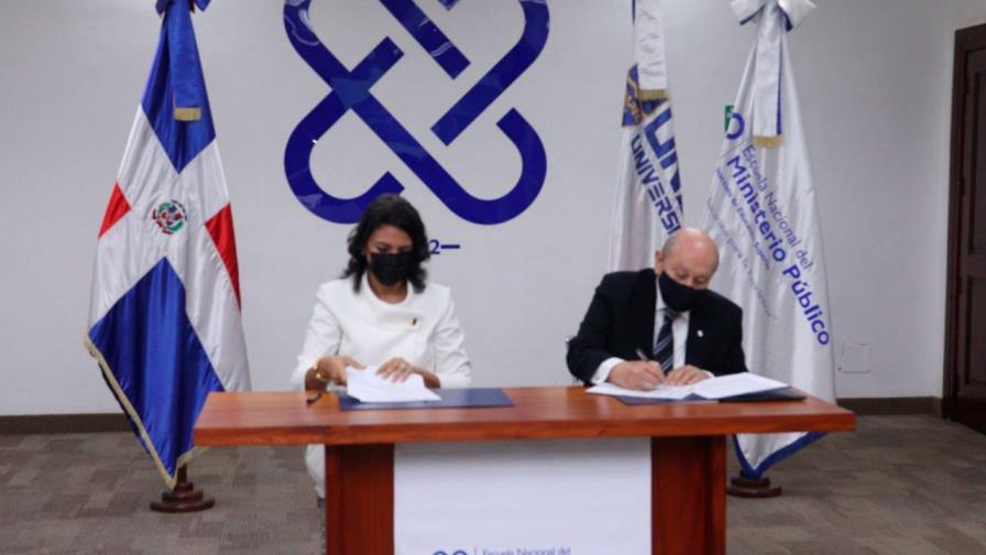 Universidad Apec y el IES-ENMP acuerdan formulación de plan para intercambiar programas de capacitación