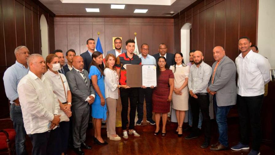 Declaran a Chris Duarte “Hijo Destacado” de Puerto Plata
