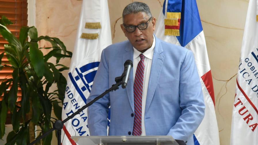 Ministro de Interior y Policía evade referirse a motorizados que asaltan en grupo Ministro de Interior y Policía evade referirse a motorizados que asaltan en grupo